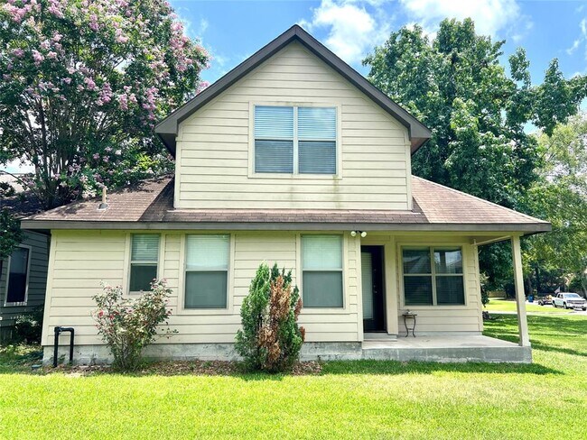 Building Photo - 14876 Cetus Ct