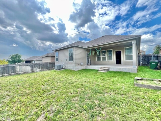 Building Photo - 5813 Sardinia Dr