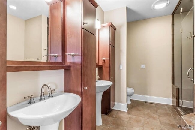 Building Photo - 11 Ojibwa Cir