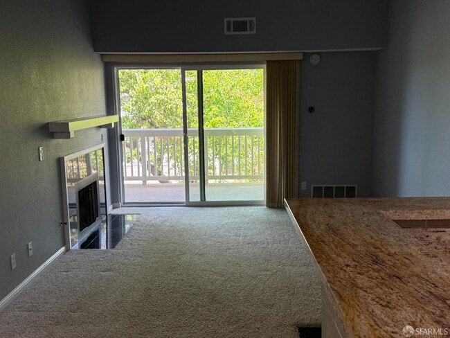Building Photo - 3660 Knollwood Terrace