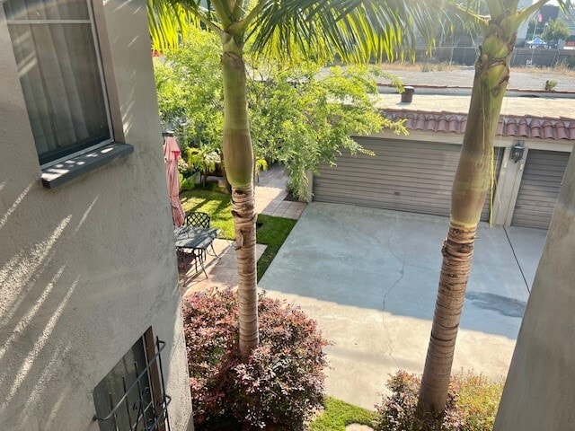 Backyard view from rear balcony - 1039 S Alfred St