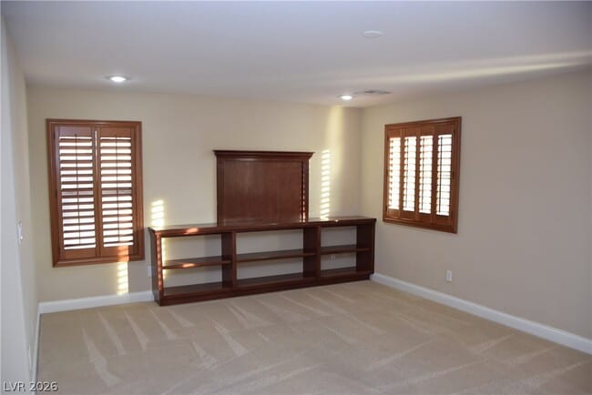 Building Photo - 60 Dark Creek Ave