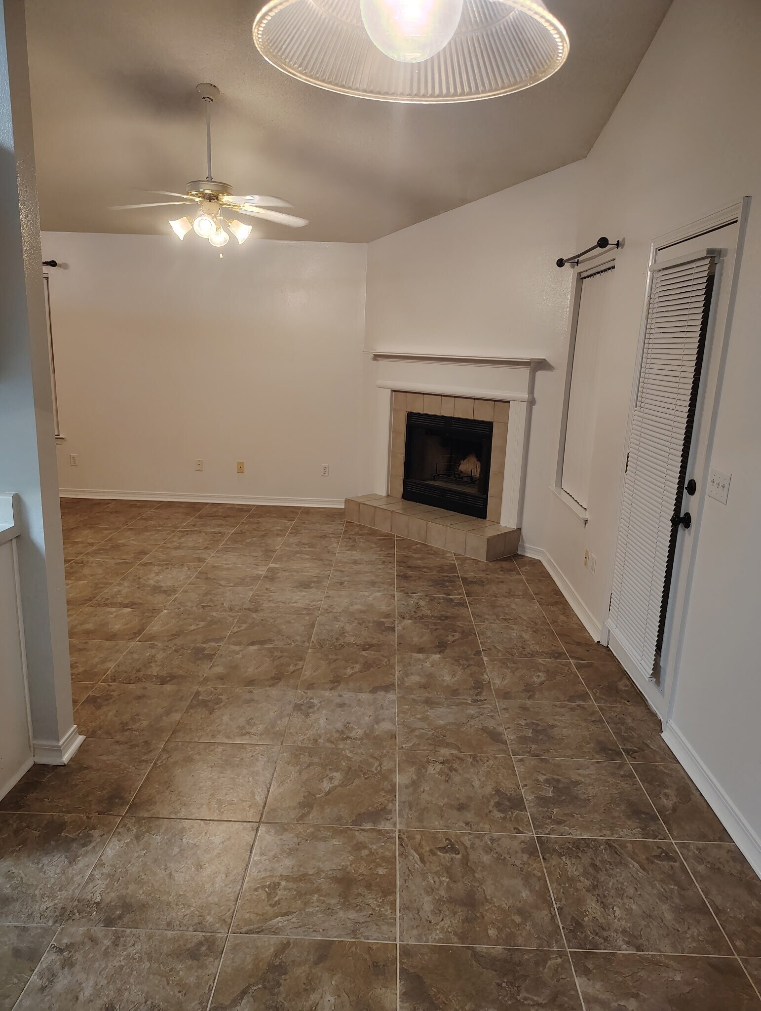 Living Room - 574 Rough Leaf Ln