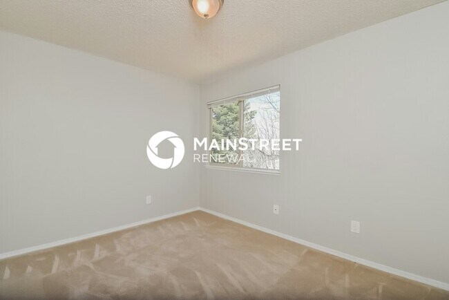 Building Photo - 3 Bedroom Pet-Friendly Home in Colorado Sp...