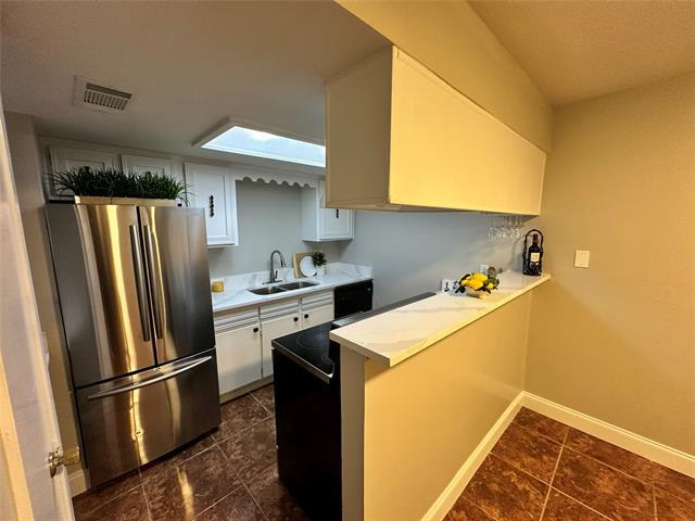 Building Photo - 5809 Harvest Hill Rd