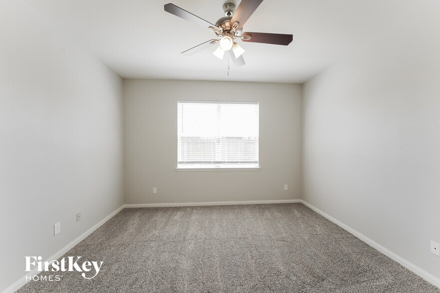 Building Photo - 25069 Authors Dr