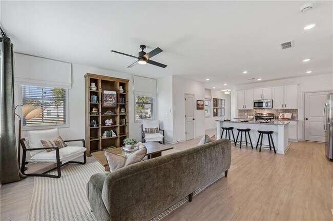 Building Photo - 180 Hensley Pk Ln