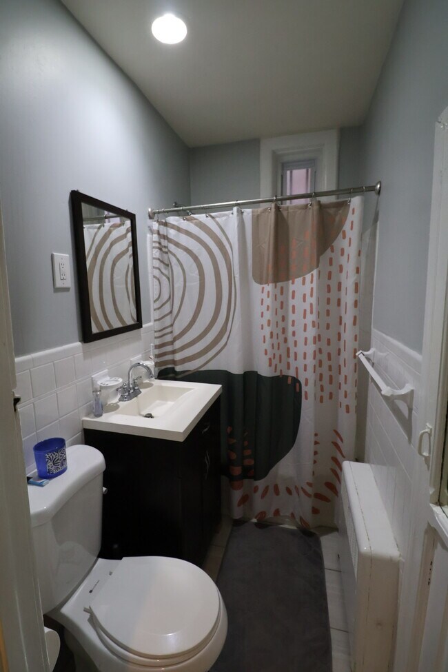 Building Photo - 280 S 23rd St