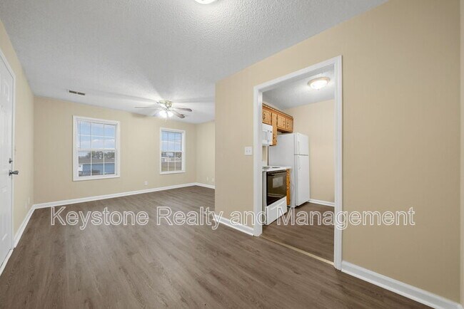 Building Photo - 119 Mace Ln