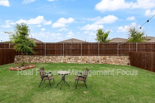 Building Photo - 7205 Bledington Ln