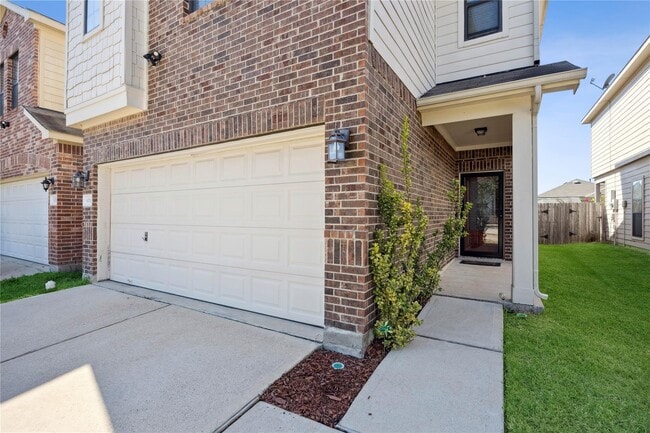 Building Photo - 6719 Sharpstone Creek Ln