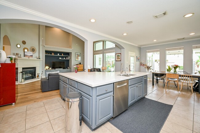 Building Photo - 6342 Collina Springs Ct