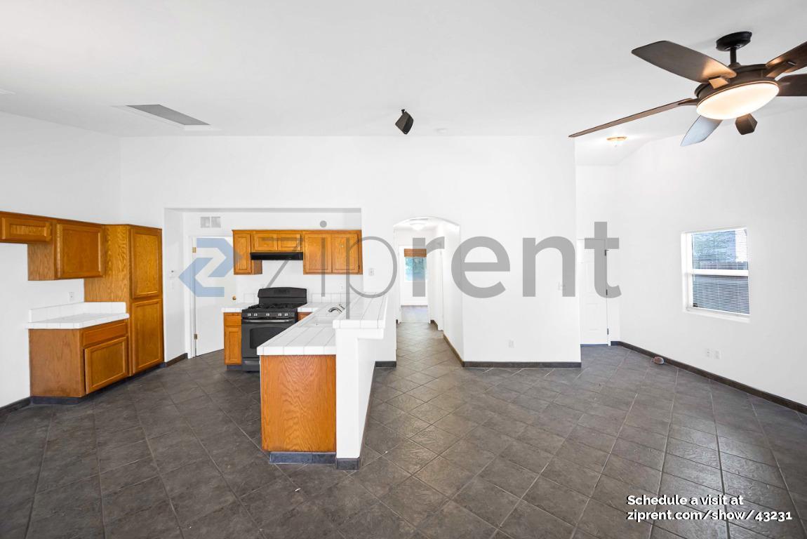 Building Photo - 7015 Firebaugh St