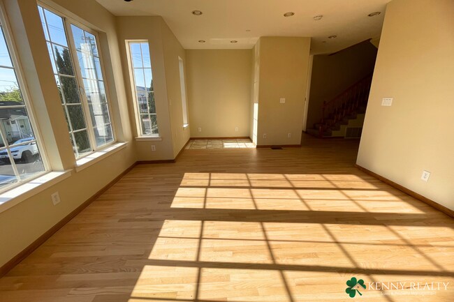 Building Photo - Spacious & Sunlit 5-Bedroom Retreat in the...