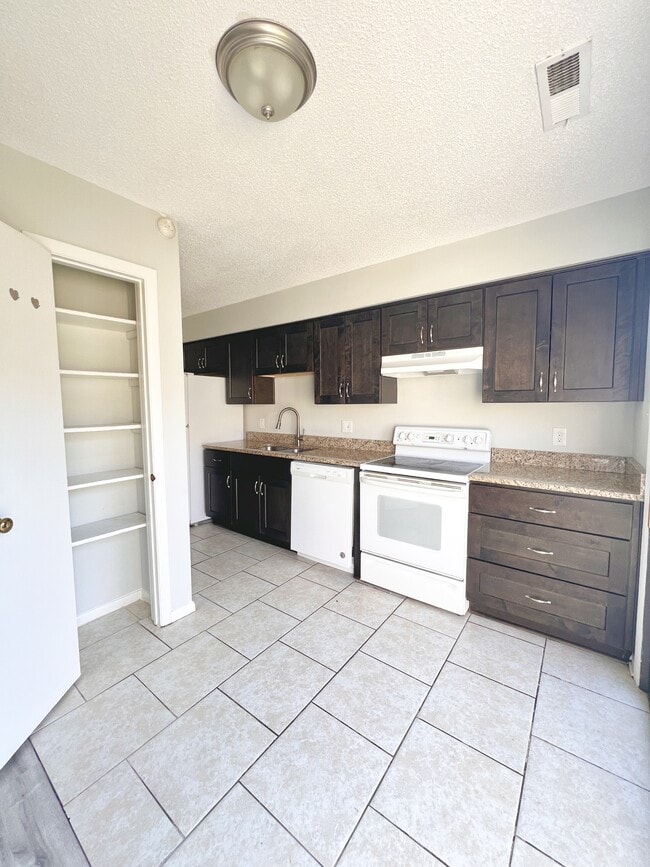 Building Photo - 3657 Smokey Chamber Dr