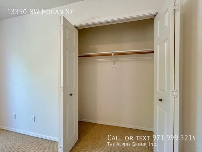 Building Photo - 13390 NW Hogan St