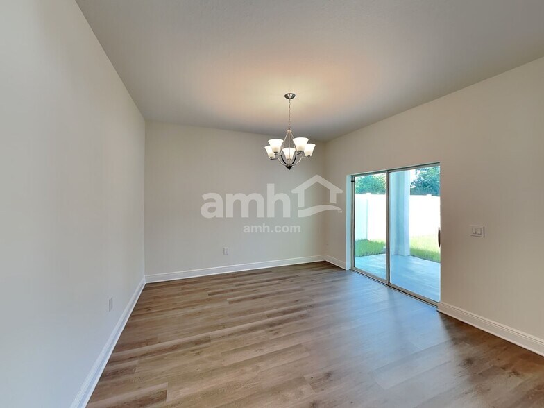 Building Photo - 1074 Heavenly Dr