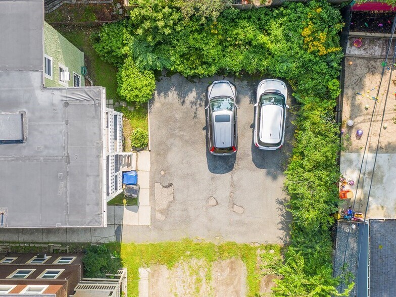 Building Photo - 11 Weld Hill St