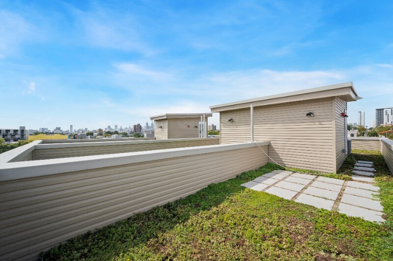 Building Photo - 1651 N 6th St