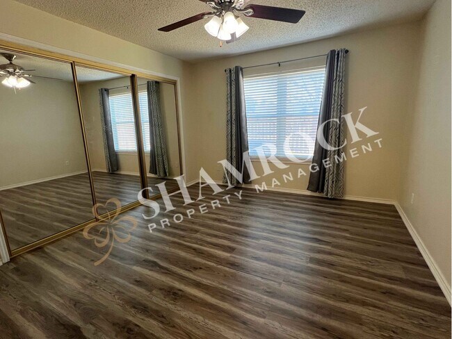 Building Photo - Bent Tree Condo