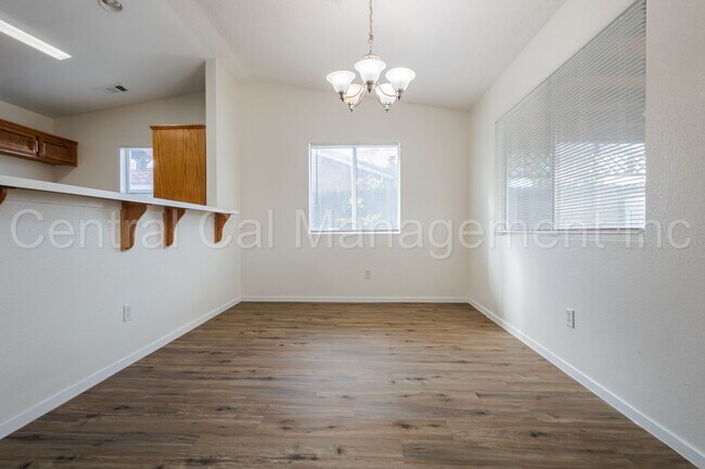 Building Photo - 3 Bedroom, 2 Bath Home - $2095 per month!