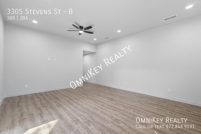 Building Photo - 3305 Stevens St