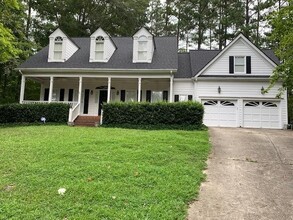 Building Photo - 104 Paper Chase Ct