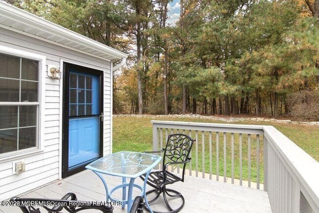 Building Photo - 12 Paradise Blvd