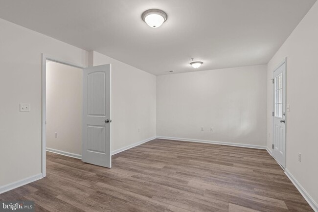 Building Photo - 2051 Ter Vw Ln