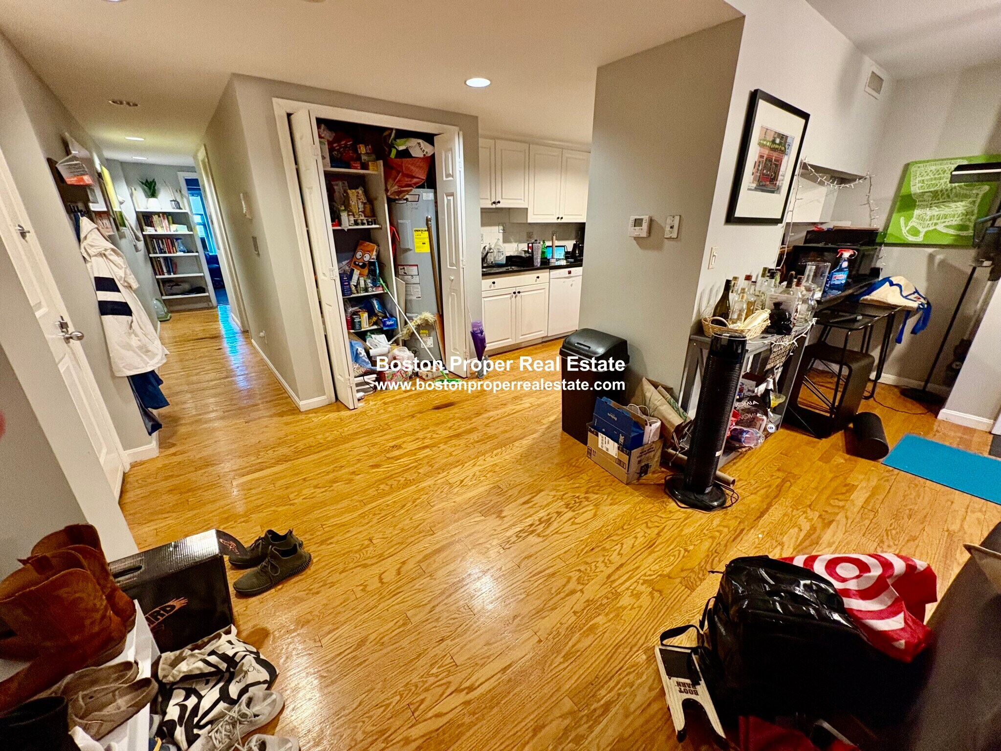 Building Photo - 50 Saint Stephen St