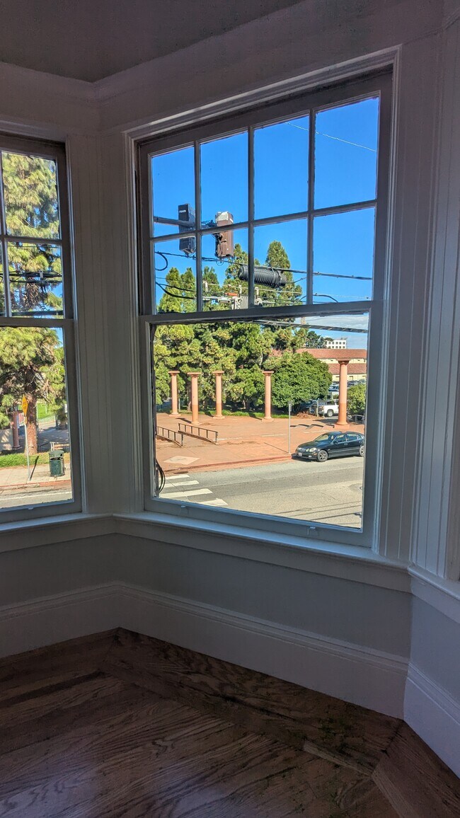 Kezar track - 1201 Willard St