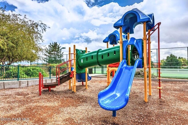 Building Photo - 5361 N Bremont Way