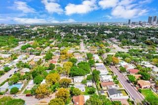 Building Photo - 570 NW 48th St