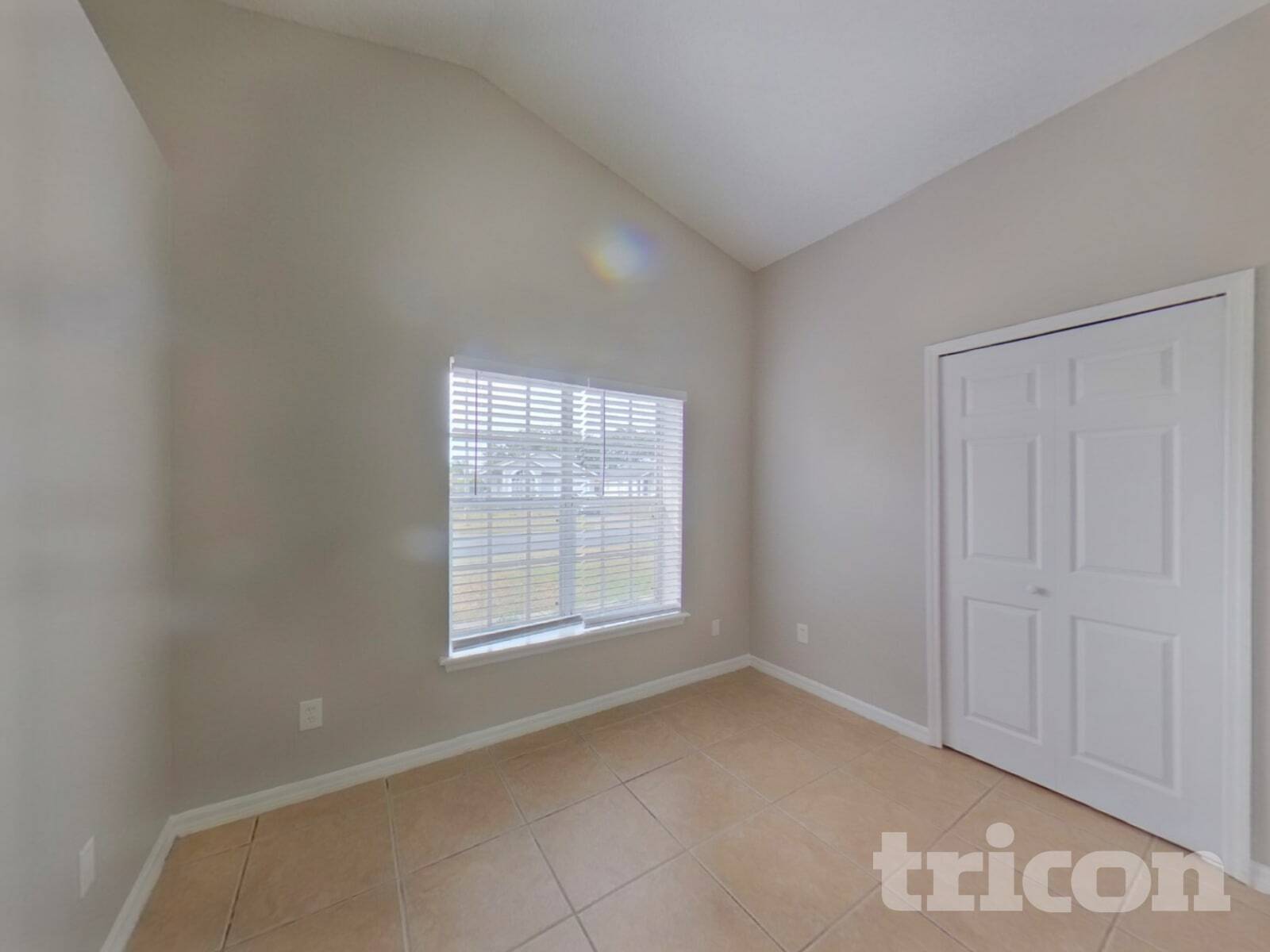 Building Photo - 9743 Red Clover Ave