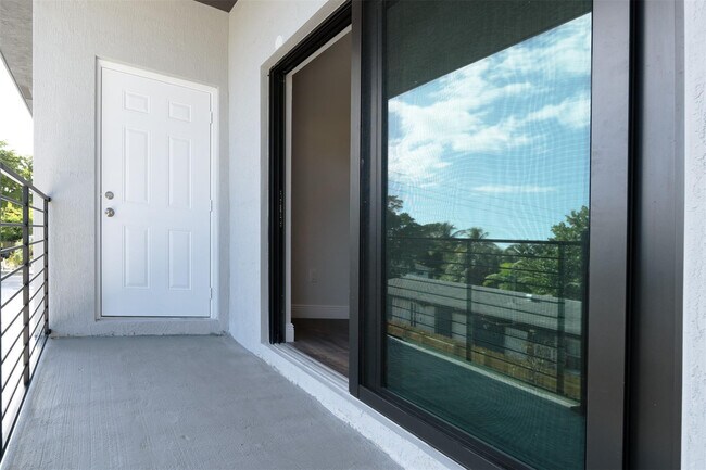 Building Photo - 333 NW 41st St