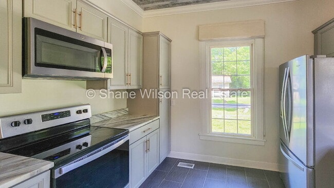 Building Photo - 331 Smith Cir
