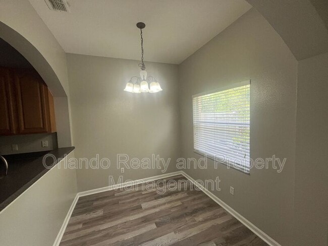 Building Photo - 16621 Cedar Crest Dr