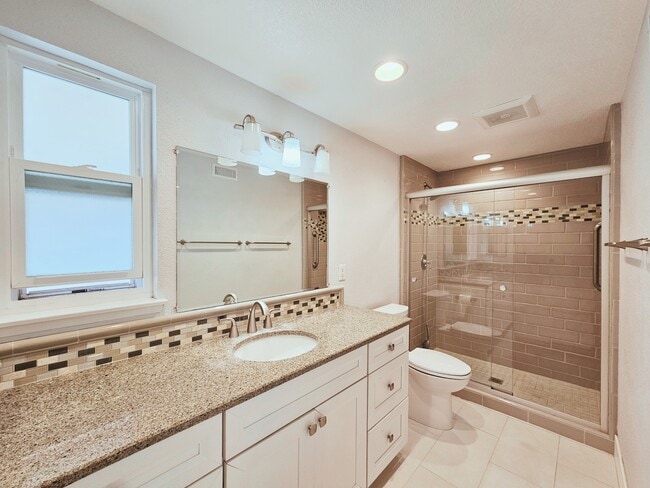 Building Photo - 9213 El Tango Cir