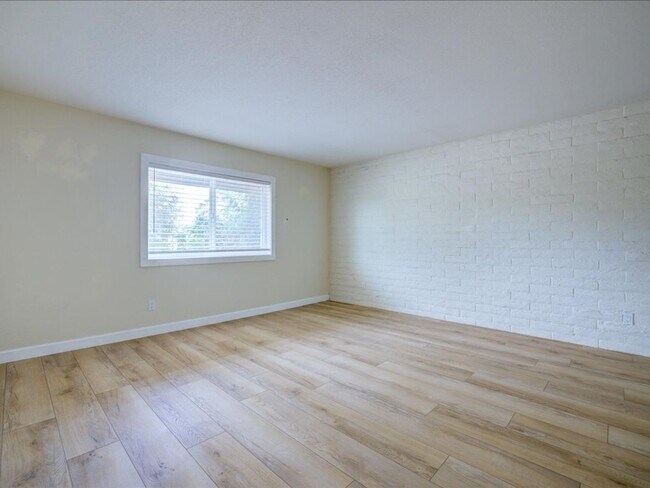 Building Photo - Scenic Living at Dorado Golf Course; 3 Bedroom 2 Bathroom