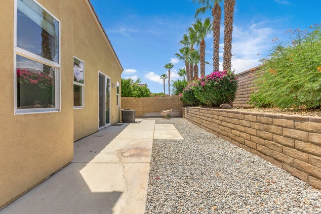 Building Photo - 81636 Rancho Santana Dr