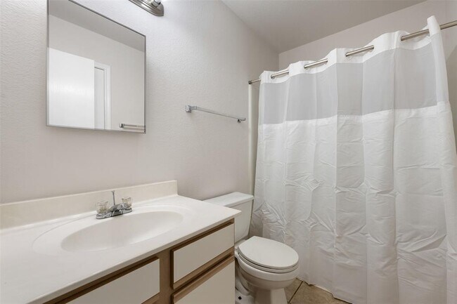 Building Photo - 1814 Grassland Dr