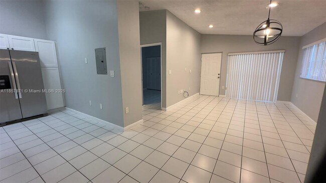 Building Photo - 7611 SW 153rd Ct