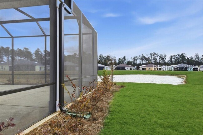 Building Photo - 855 Weekend Ave