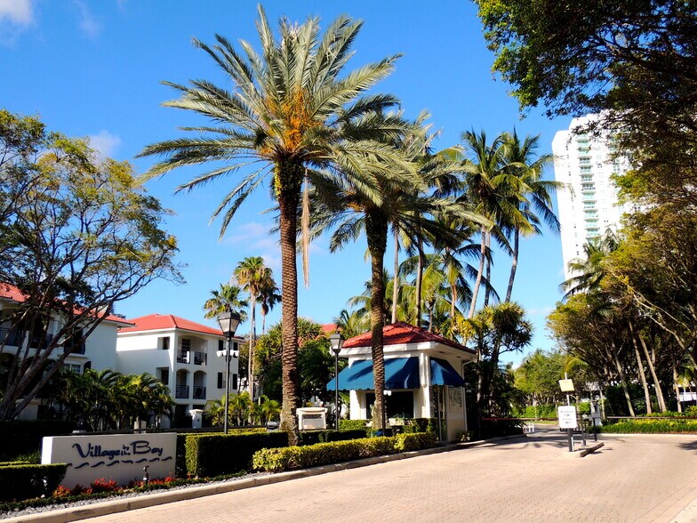 Building Photo - 3165 NE 184th St