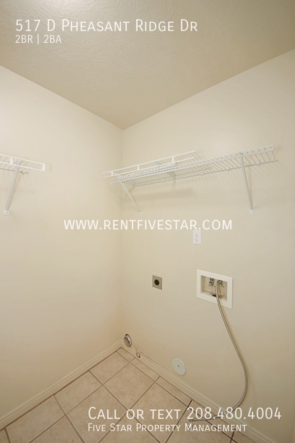 Building Photo - 517 Pheasant Ridge Dr