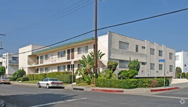 Building Photo - 1973 Bedford St