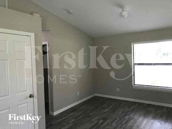 Building Photo - 753 Puccini Ave S
