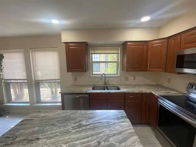 Building Photo - 3508 Jonquil Ln