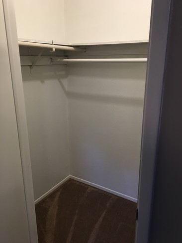 Walk-in Closet - 1213 Westway Cir