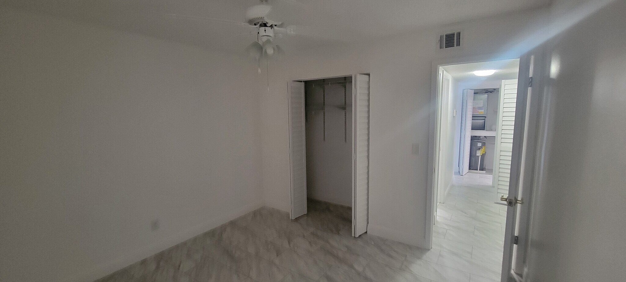 Building Photo - 100 Sweetgum Woods Ct